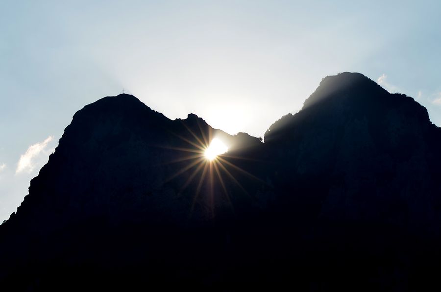 Escursione all'alba sulla Regina delle Apuane, evento a Stazzema